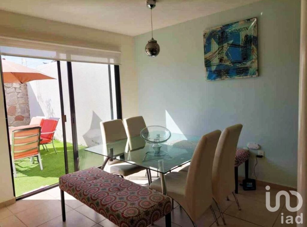 RENTA CASA AMUEBLADA CON AMENIDADES