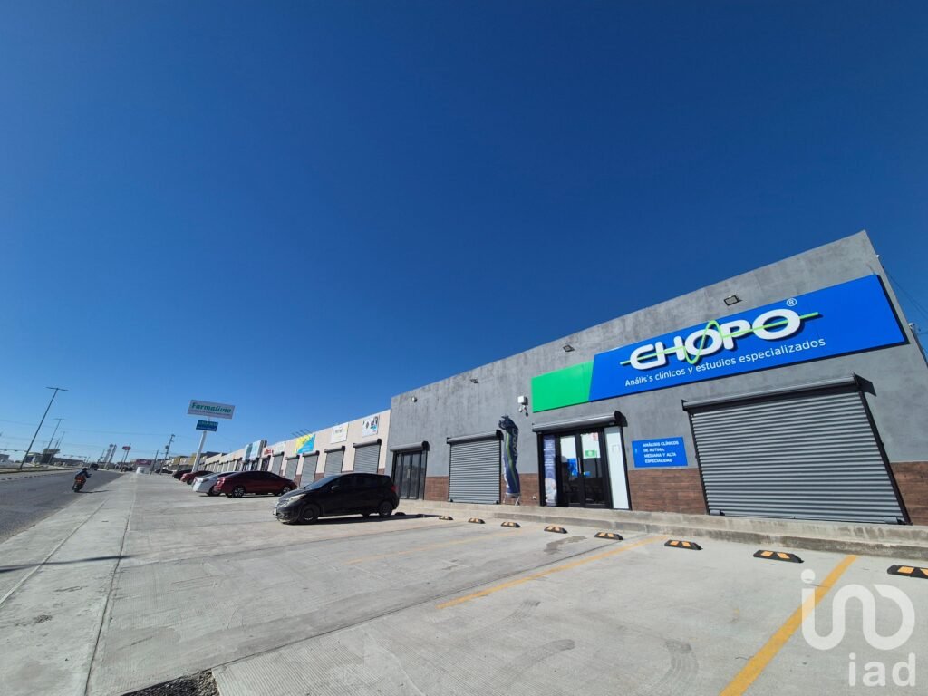 LOCAL EN RENTA EN LA HENEQUEN CERCA DE LAS GLADIOLAS