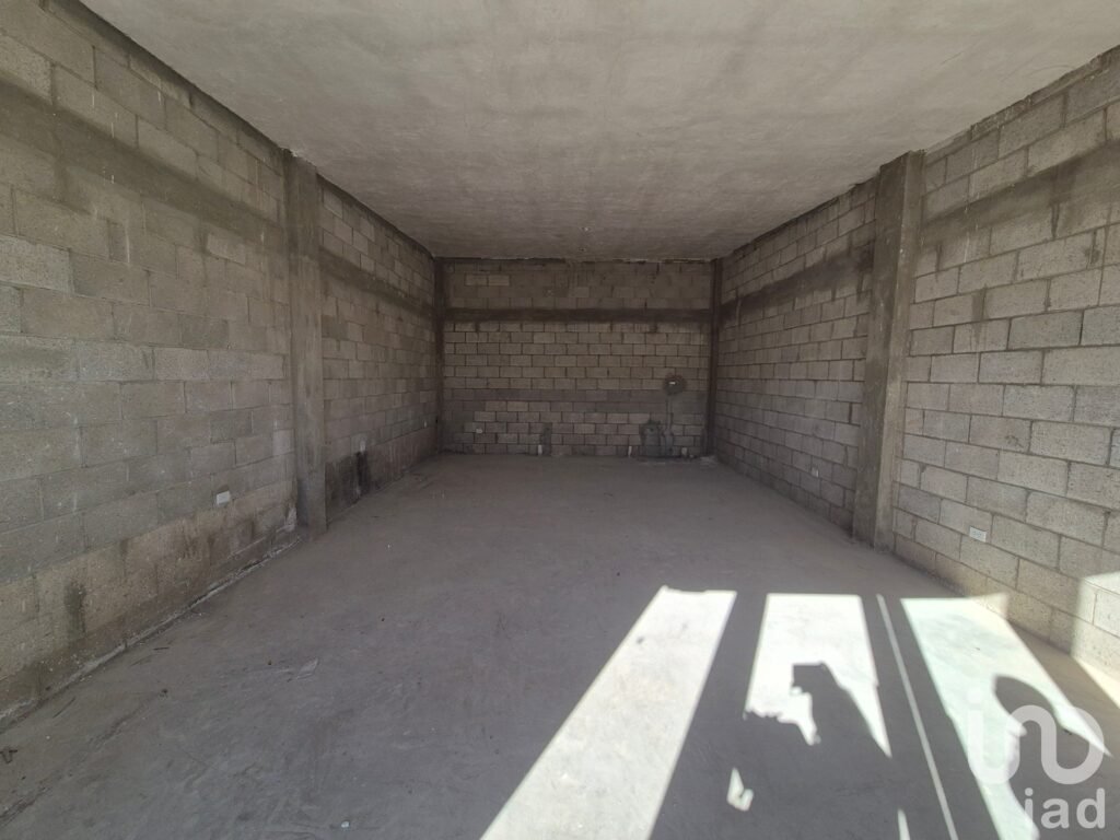 LOCAL EN RENTA EN LA HENEQUEN CERCA DE LAS GLADIOLAS