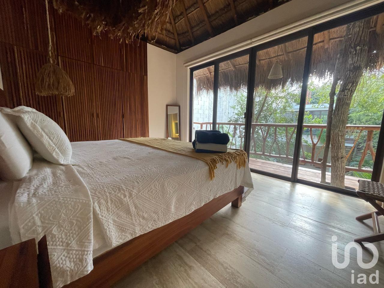 Penthouse amueblado en Región 15 Tulum, ideal para renta y estancias temporales.