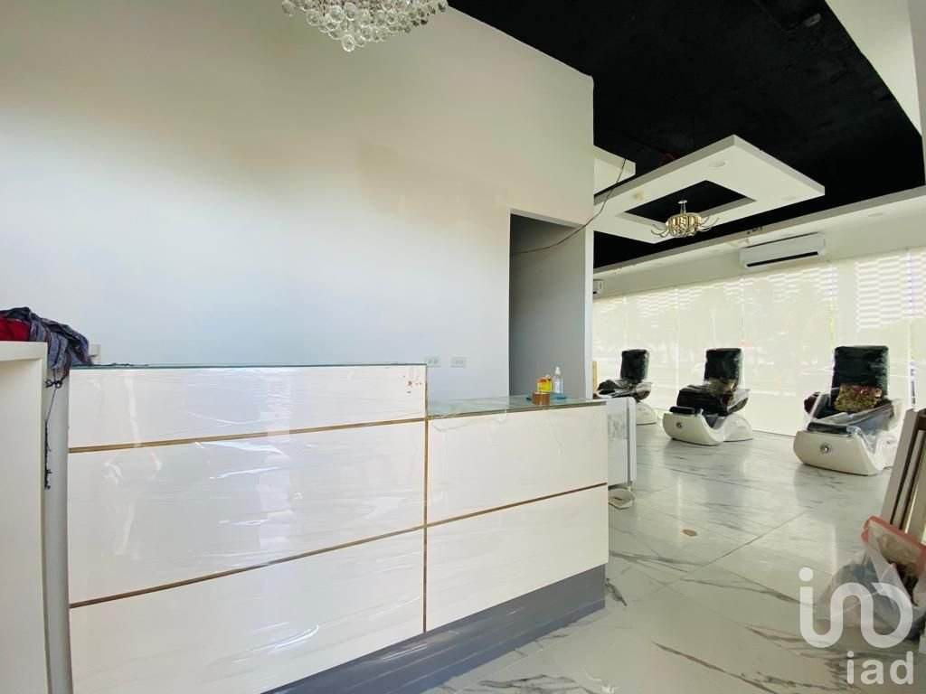 RENTA DE  LOCAL COMERCIAL  FRENTE A BONAMPAK Y AV. SAYIL