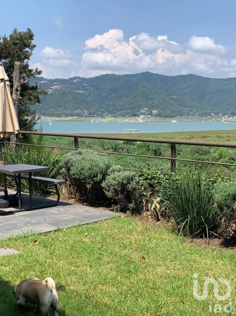 Casa en Venta en Peña Blanca, Valle de Bravo, México