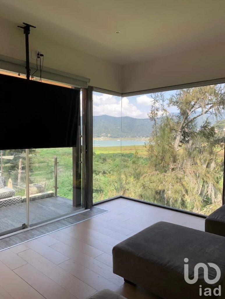 Casa en Venta en Peña Blanca, Valle de Bravo, México
