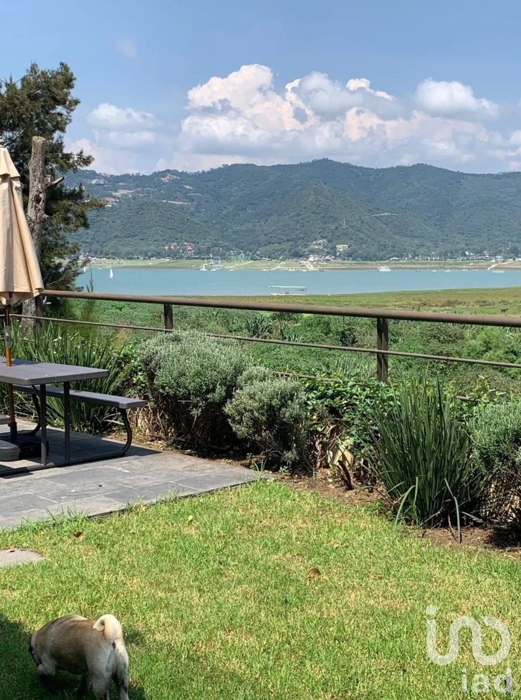 Casa en Venta en Peña Blanca, Valle de Bravo, México Casa en Venta en Peña Blanca, Valle de Bravo, México