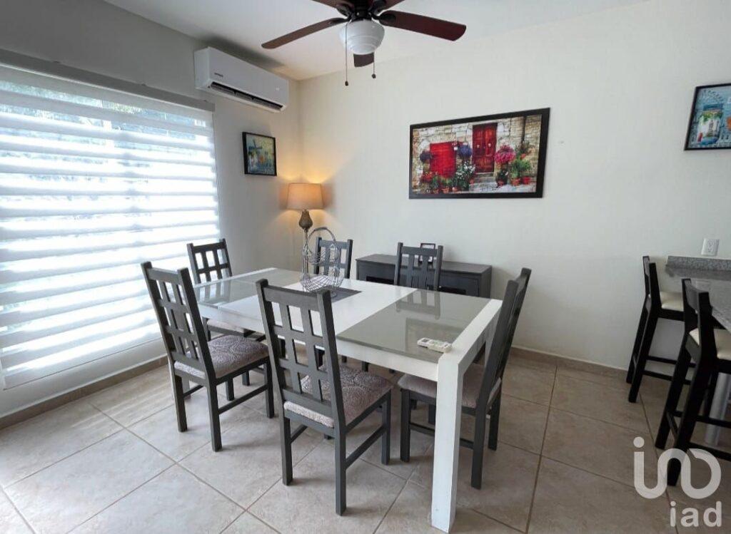 CASA PRIVADA ESMERALDA