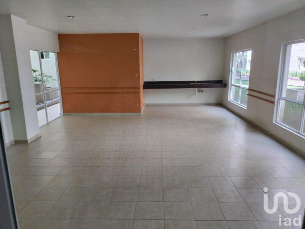 VENTA DE DEPARTAMENTO PB EN EJE CENTRAL