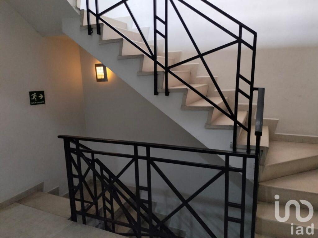 VENTA DE DEPARTAMENTO PB EN EJE CENTRAL