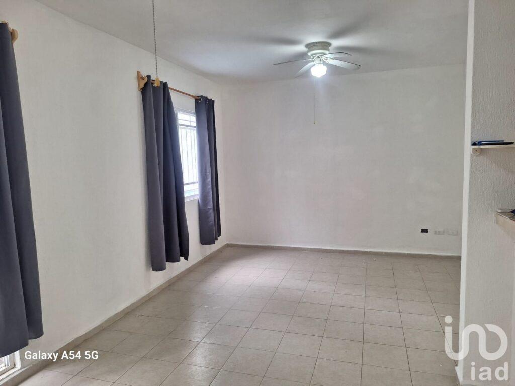 CASA EN RENTA EN JARDINES DE BONAMPAK SM. 77 CANCUN, Q.ROO