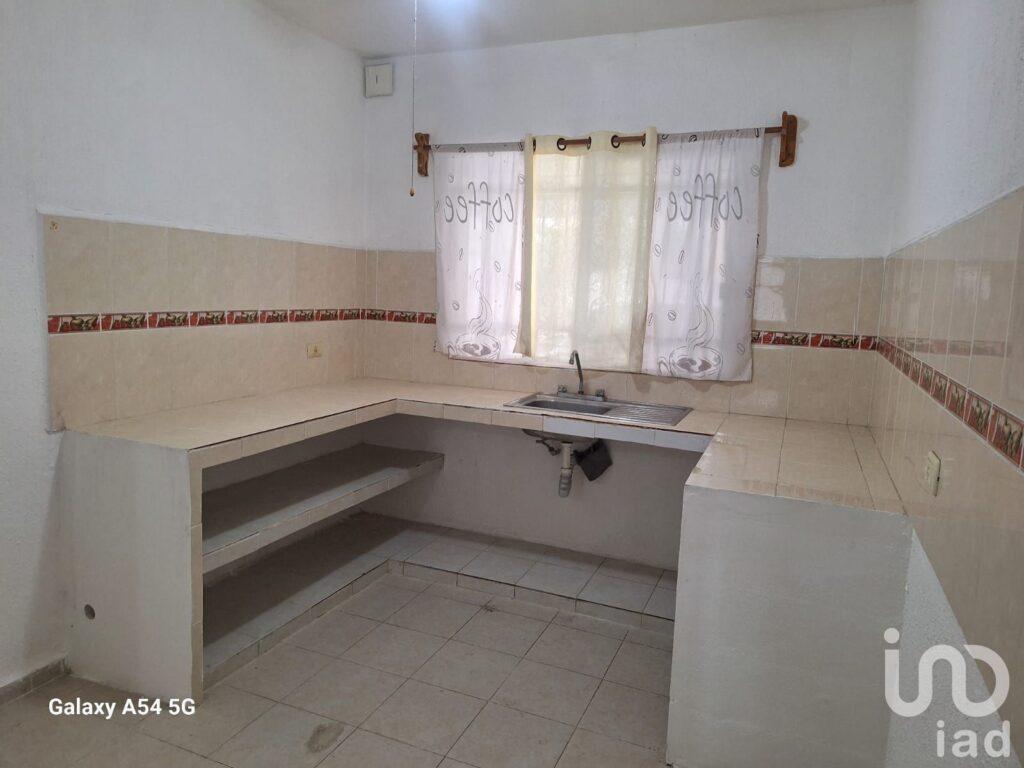 CASA EN RENTA EN JARDINES DE BONAMPAK SM. 77 CANCUN, Q.ROO