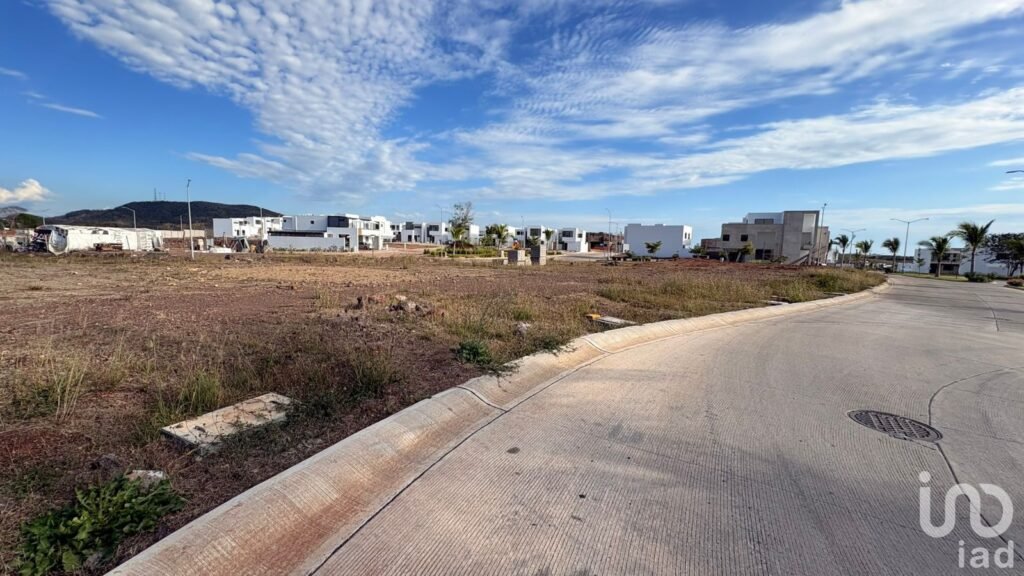 Terreno en Venta en Sonterra Residencial