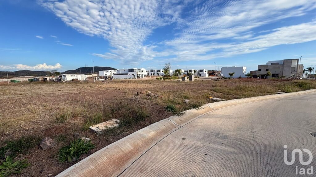 Terreno en Venta en Sonterra Residencial