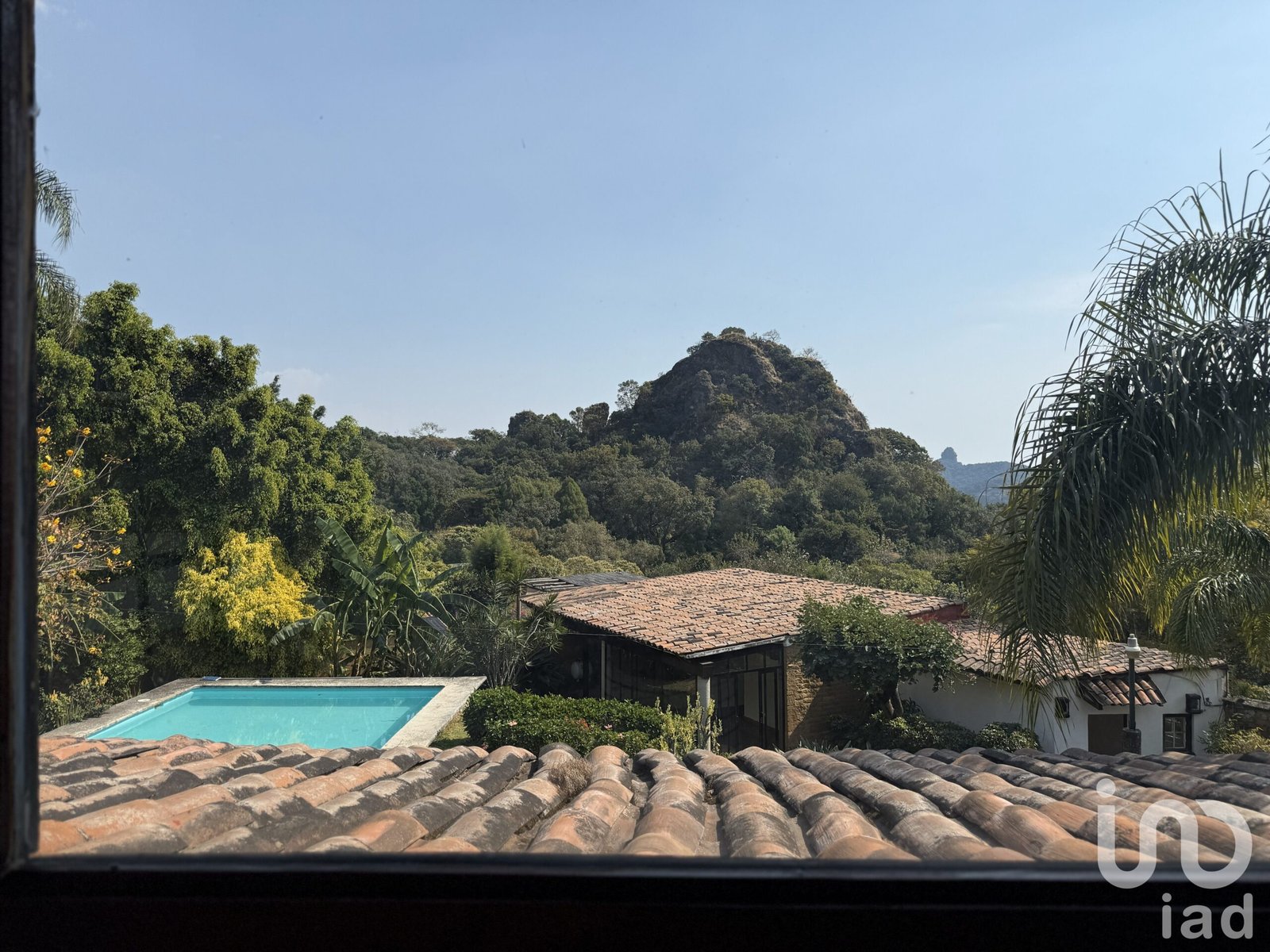 EN VENTA CASA SOLA EN TEPOZTLÁN, MORELOS.