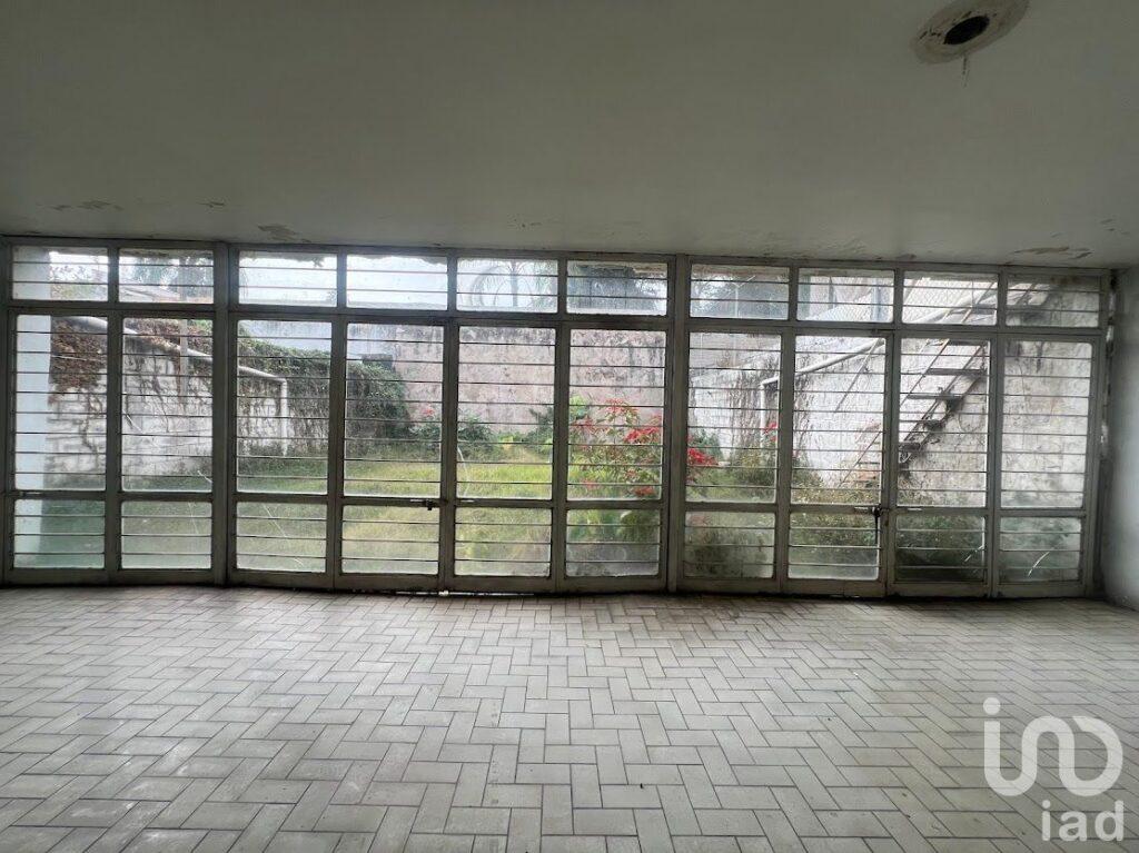 Casa en venta a precio de terreno