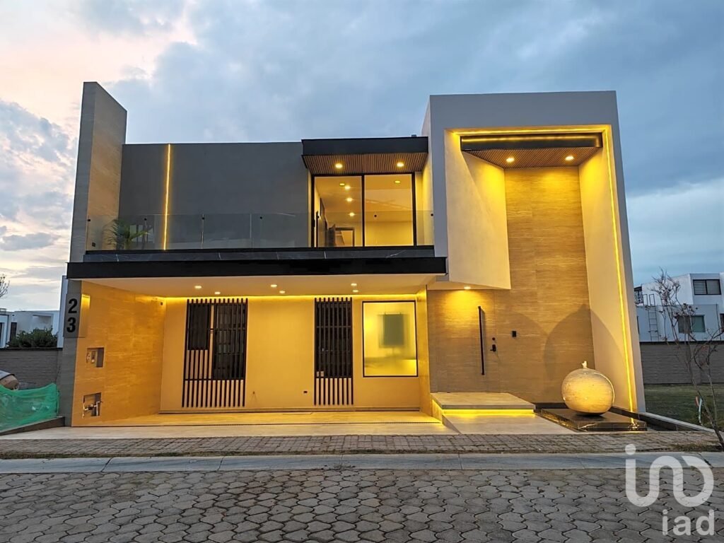 VENTA DE CASA EN LOMAS DE ANGELOPOLIS