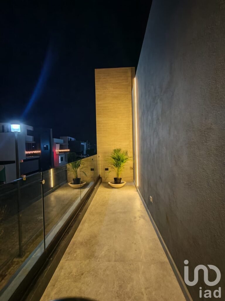 VENTA DE CASA EN LOMAS DE ANGELOPOLIS