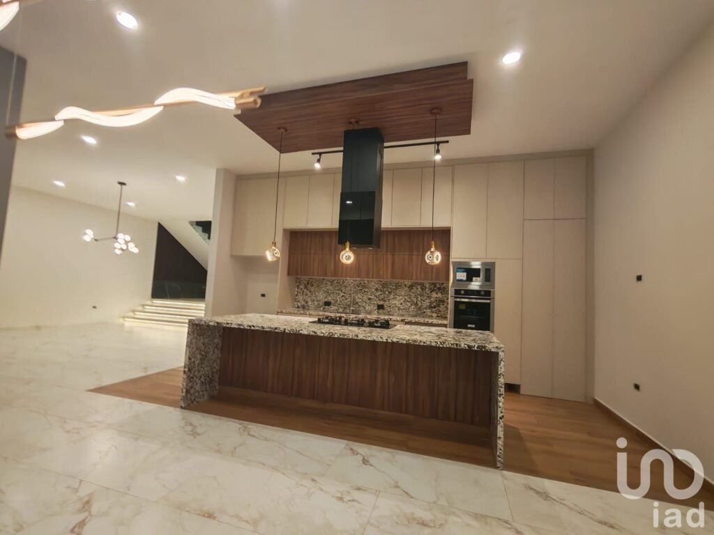 VENTA DE CASA EN LOMAS DE ANGELOPOLIS