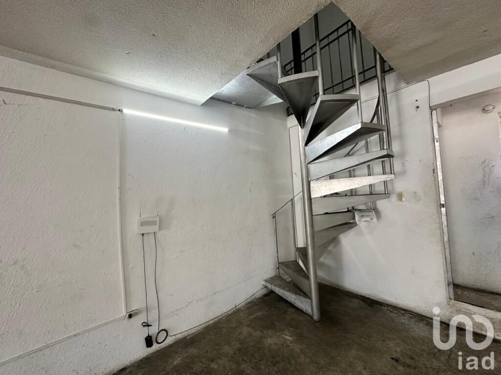 LOCAL EN RENTA EN JARDINES DEL BOSQUE MAZATLAN SINALOA