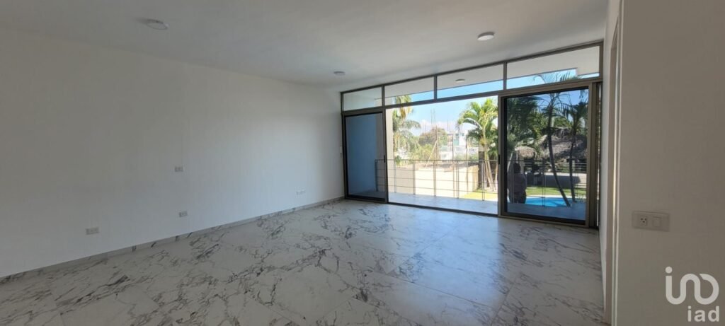 VENTA CASA A LA PLAYA TEQUESQUITENGO