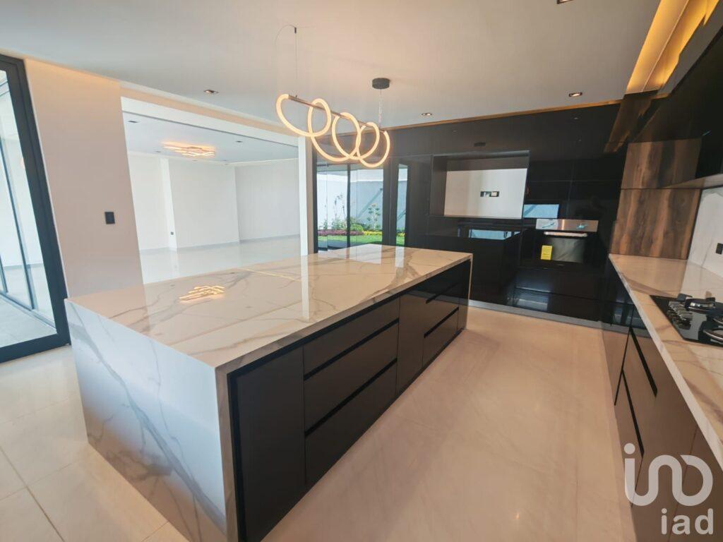 VENTA DE CASA EN LOMAS DE ANGELOPOLIS