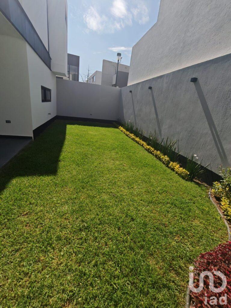 VENTA DE CASA EN LOMAS DE ANGELOPOLIS