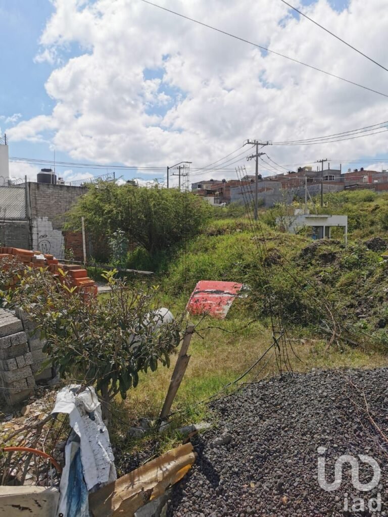 SE VENDE TERRENO EN ISACC ARRIGA POR LAS TIJERAS MORELIA SALIDA A CHARO