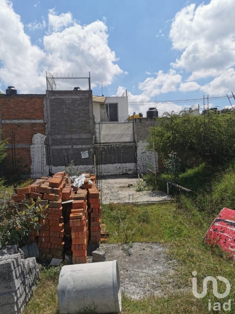 SE VENDE TERRENO EN ISACC ARRIGA POR LAS TIJERAS MORELIA SALIDA A CHARO