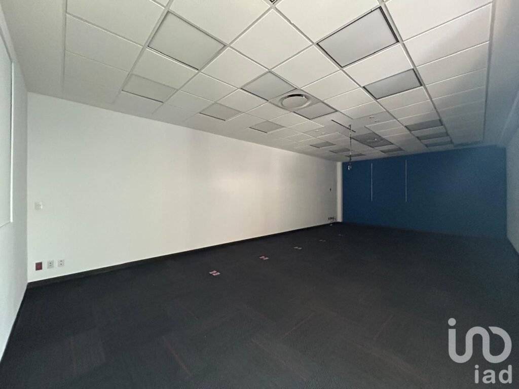 Espacio comercial o corporativo en conjunto privado Coyoacán Miguel Ángel  de Q. con estacionamiento