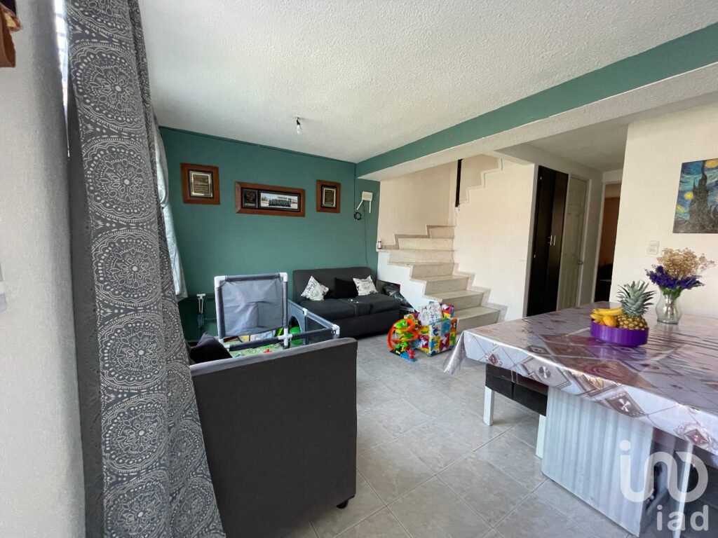 Casa en Venta, Tultitlán Edo Mex., Bien Ubicada Cerca de Escuelas, Áreas recreativas y Comercios