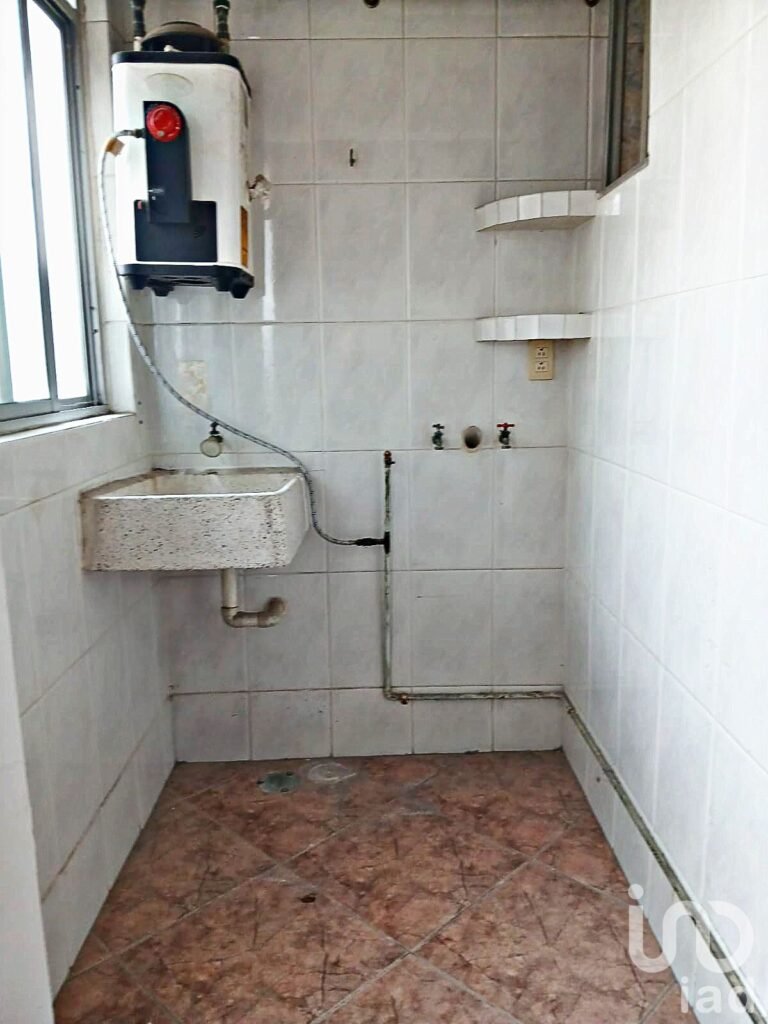 DE ÁRTAMENTO EN RENTA  EN AV. MANUEL SALAZAR 230  EX--HACIENDA EL ROSARIO