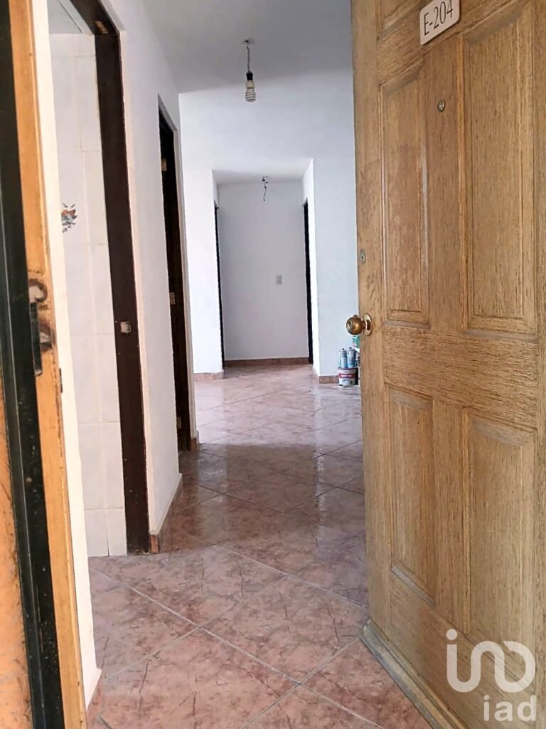 DE ÁRTAMENTO EN RENTA  EN AV. MANUEL SALAZAR 230  EX--HACIENDA EL ROSARIO