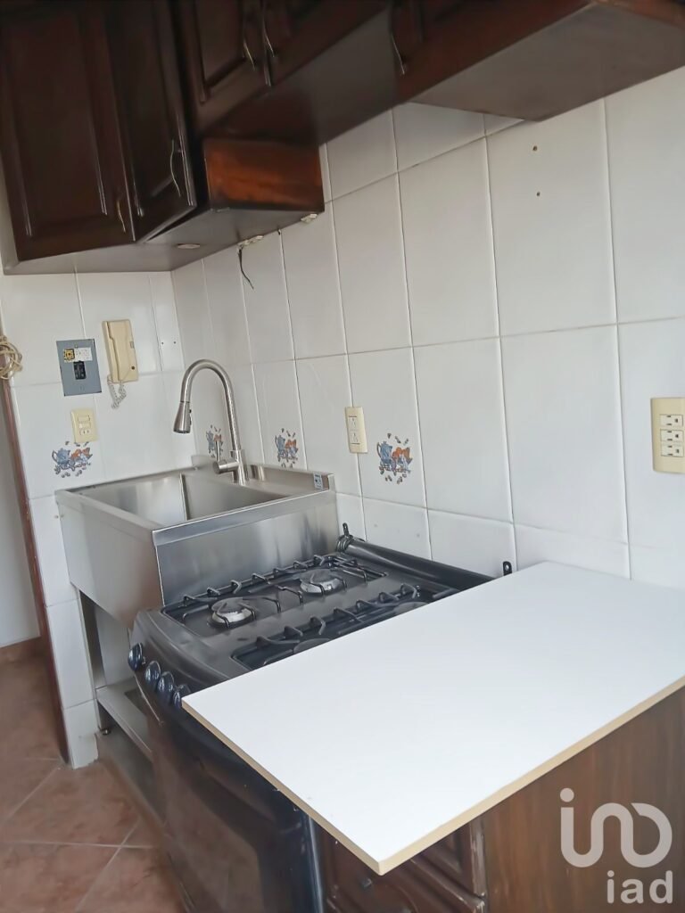 DE ÁRTAMENTO EN RENTA  EN AV. MANUEL SALAZAR 230  EX--HACIENDA EL ROSARIO