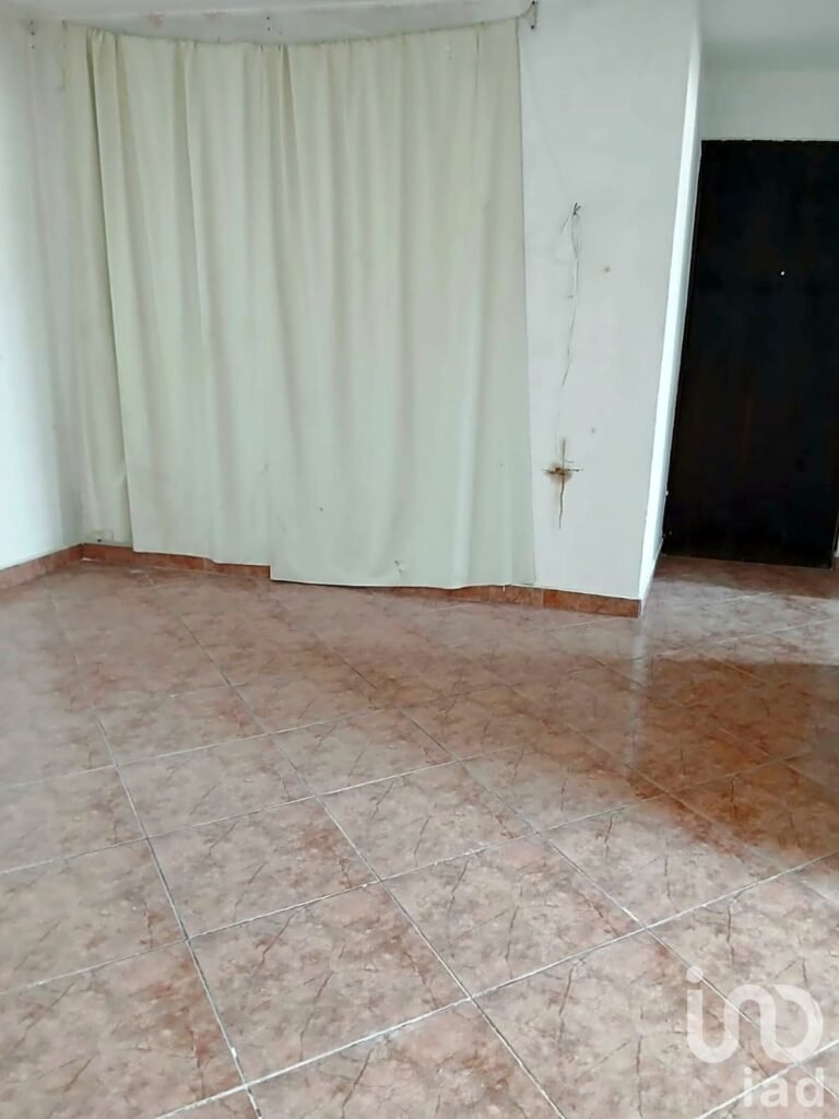 DE ÁRTAMENTO EN RENTA  EN AV. MANUEL SALAZAR 230  EX--HACIENDA EL ROSARIO