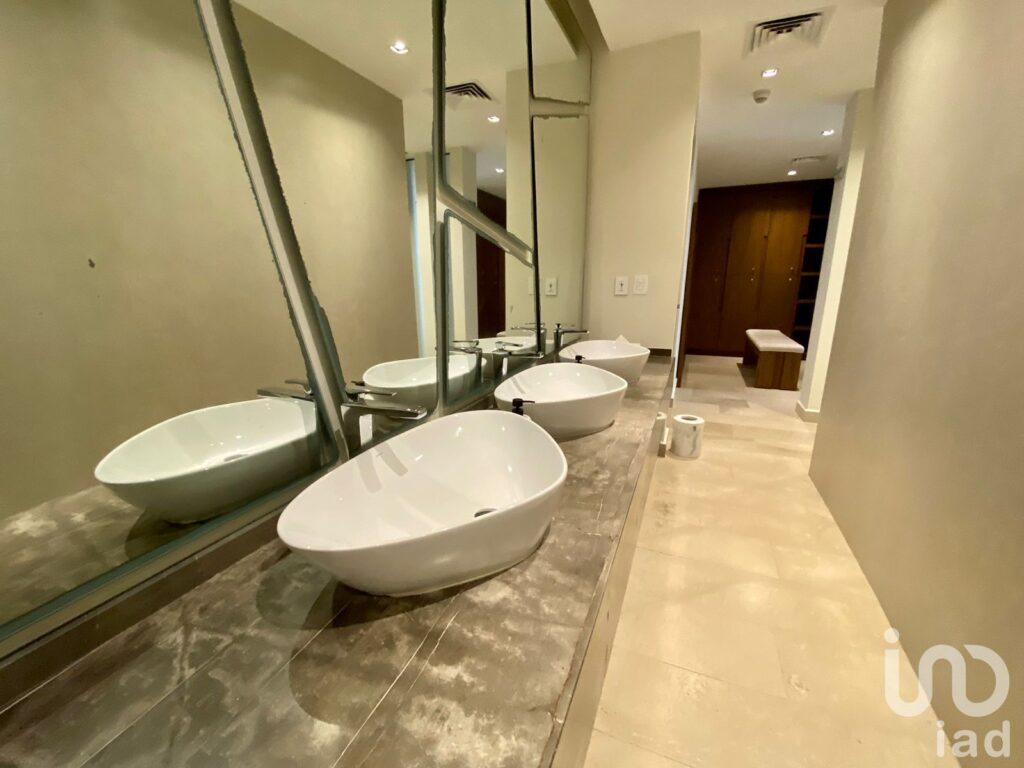 En venta Departamento de Lujo en Puerto Cancun, Quintana Roo.