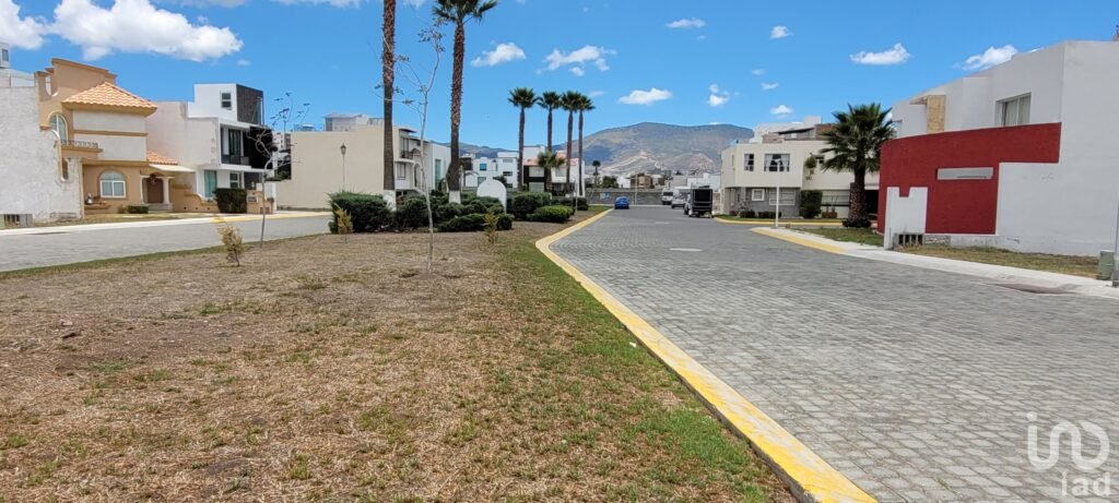 Se vende terreno amplio  en Zona Plateada, Pachuca, Hidalgo.