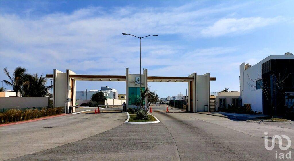 Casa en PRE VENTA en Lomas De La Rioja II, Riviera Veracruzana, Alvarado, Ver.