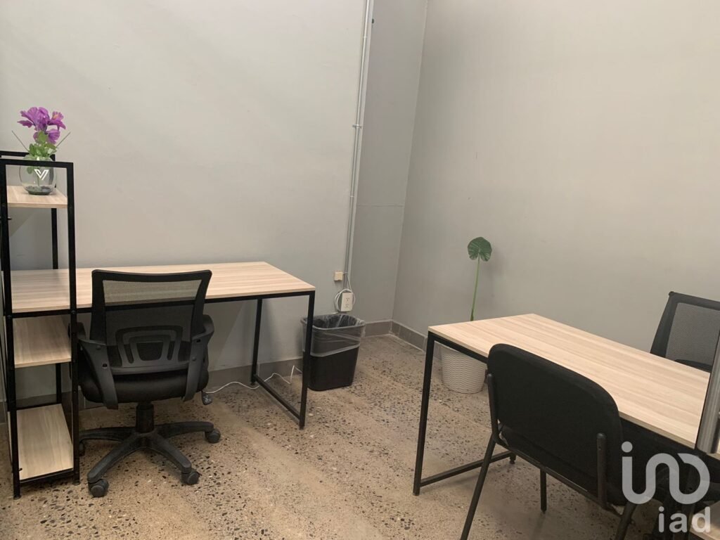 Oficina en Renta sobre carretera 57