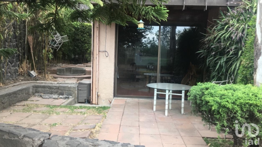 CASA PARA REMODELAR EN VENTA EN BOSQUE DE LAS LOMAS, MIGUEL HIDALGO