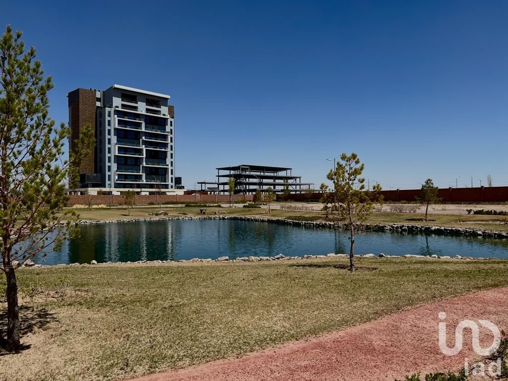 Se vende Lote Residencial frente a lago, construye la casa a tu medida!