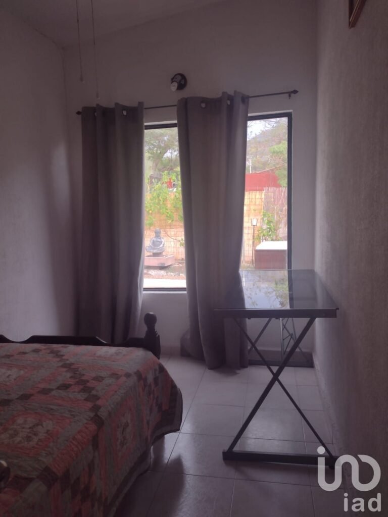 CASA EN VENTA, EN FRACCIONAMIENTO, TEMOACHAN, JIUTEPEC, MORELOS