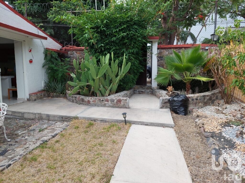 CASA EN VENTA, EN FRACCIONAMIENTO, TEMOACHAN, JIUTEPEC, MORELOS
