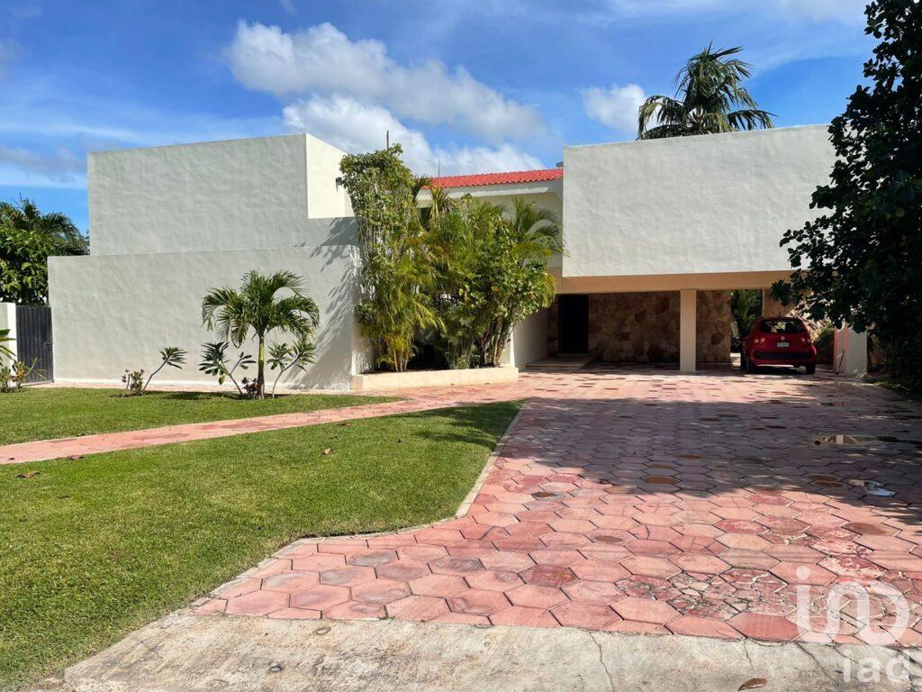 VENTA DE CASA EN CLUB DE GOLF LA CEIBA MERIDA YUCATAN