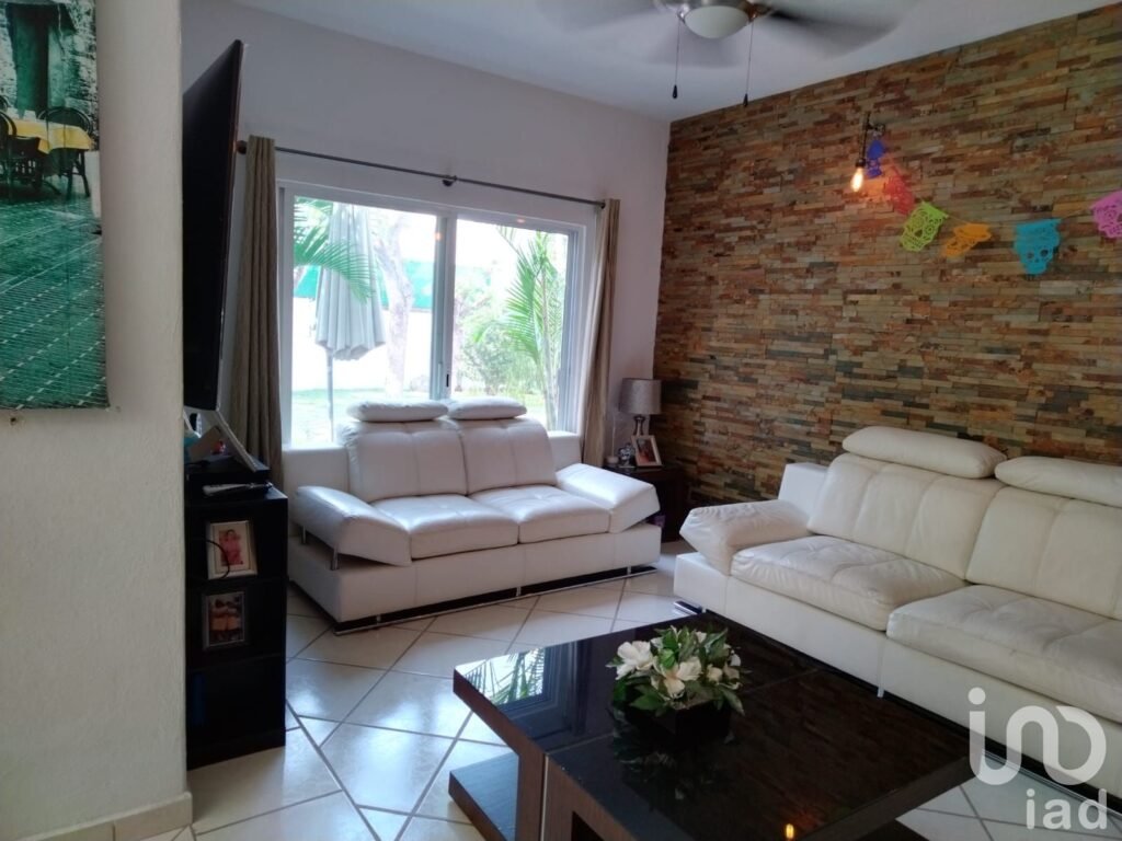 CASA EN RENTA EN JIUTEPEC MORELOS