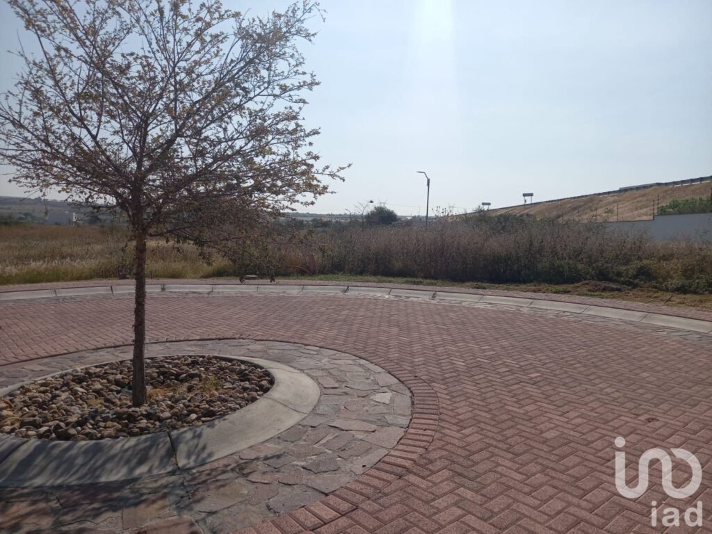 Terreno en venta en Ciudad Maderas Sur 1