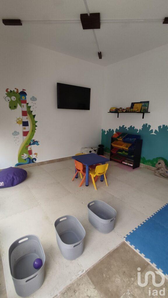 Pre-venta de casa de cuatro recàmaras en lote 109 de privada en Conkal, Yucatàn.