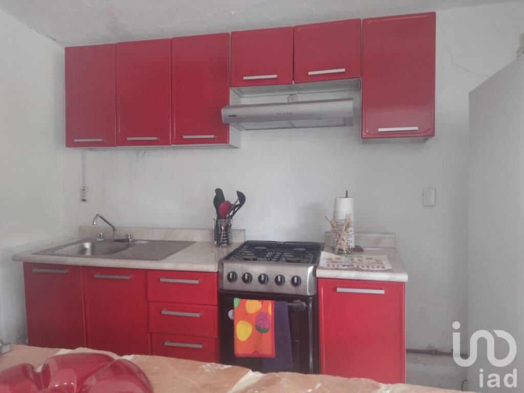 CASA EN VENTA, EN FRACCIONAMIENTO, TEMOACHAN, JIUTEPEC, MORELOS