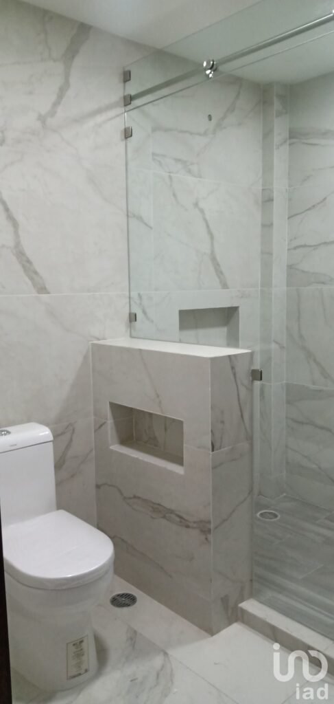 SE VENDE DEPARTAMENTO DE UNA RECÁMARA EN ZONA PLATEADA FRENTE AL MUNDO DEL FUTBOL, PACHUCA, HIDALGO.