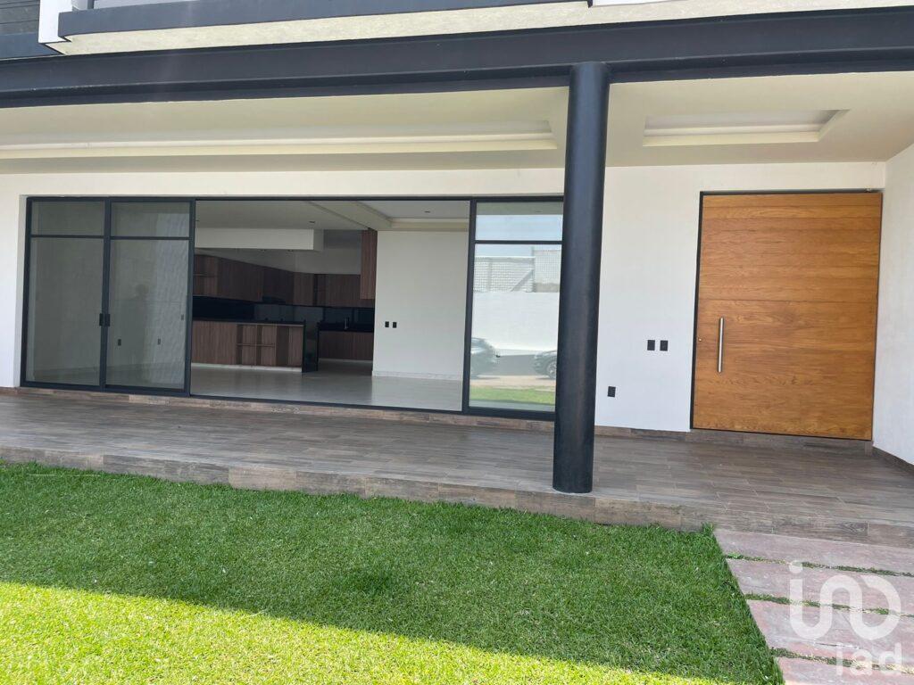 Casa en Venta en Zona Dorada de Cuernavaca, Morelos