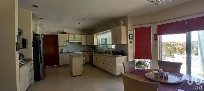 Casa en Venta en Huertas el Carmen, Corregidora, Querétaro.