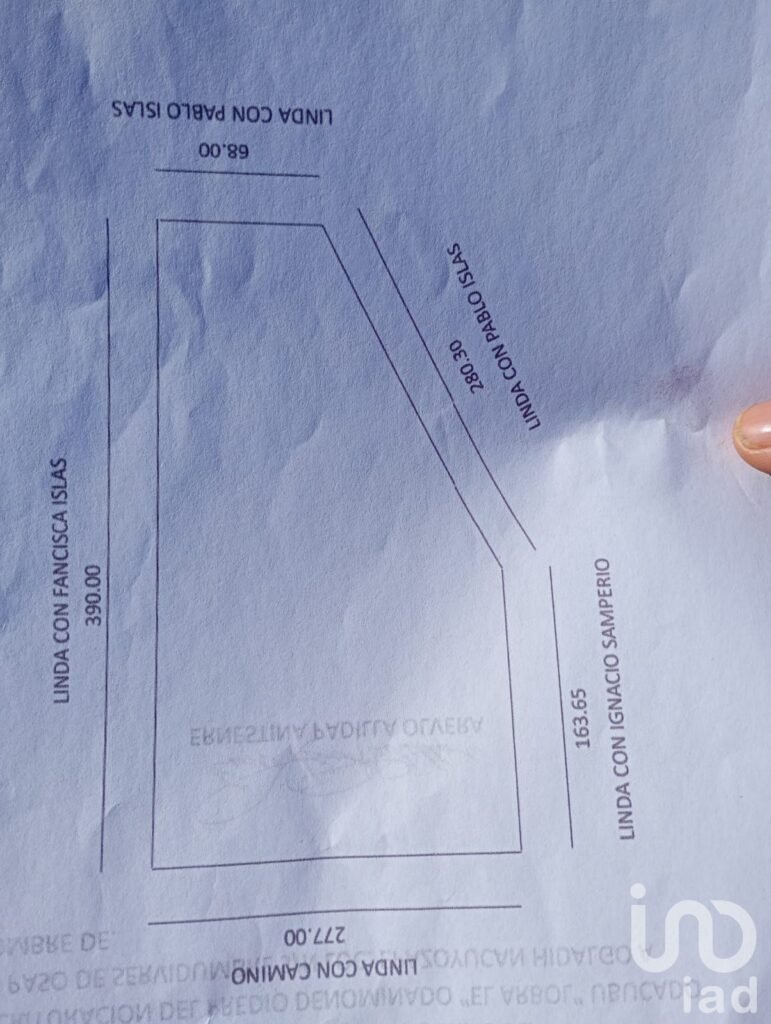 Venta de terreno, depósito de agua y servicio de electricidad a unos metros en San Juan Tizahuapan