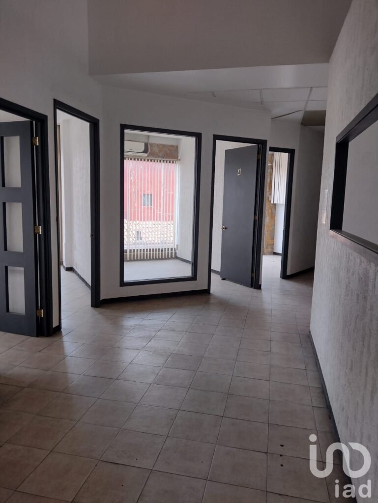 RENTA LOCAL COMERCIAL PLAZA  TEOPANZOLCO EN CUERNAVACA MORELOS